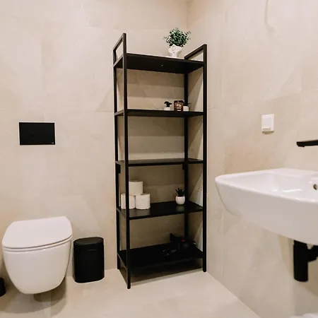 Aida Apartament Parnawa